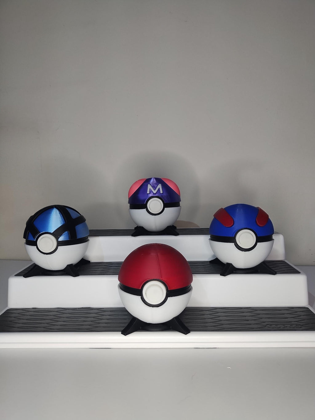 PokeBall Inspired Game Holder – Holds 12 Nintendo Switch Games – 3D Printed Game Cartridge Storage – Gaming Display Case with Stand