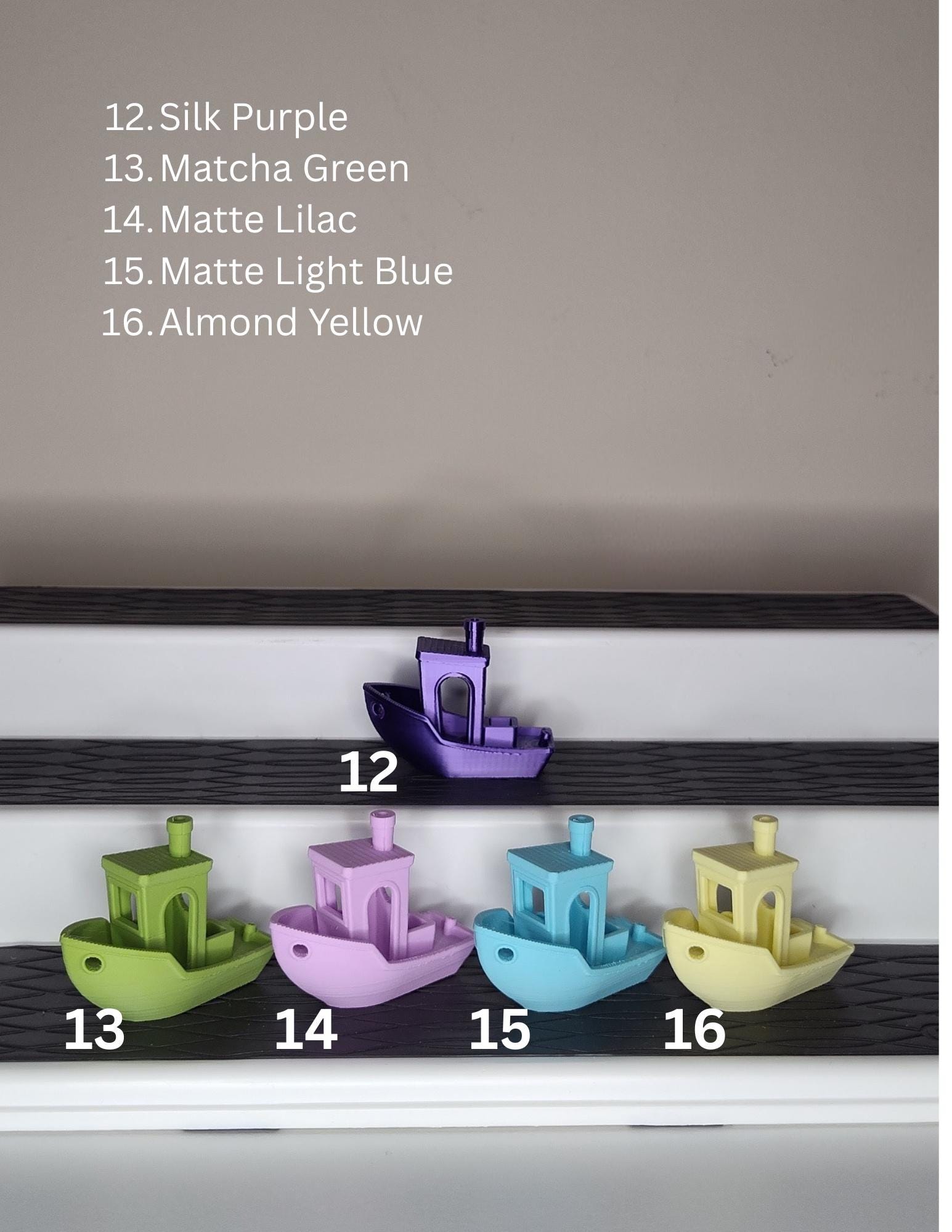 3D Printed Ghost Figurine – Middle Finger Hands, Novelty Gift, Funny Desk Decor